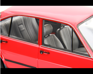 Alfa Romeo Alfasud 1.2 4 Porte 1980 ROSSO ALFA Laudoracing 1:18 Resinemodell (Türen, Motorhaube... nicht zu öffnen!)